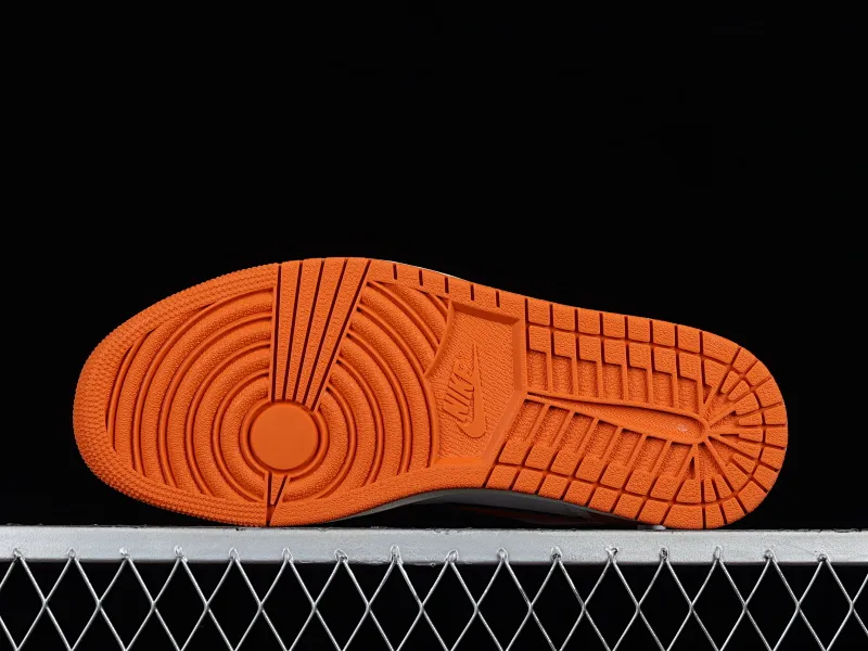 All categories Air Jordan Jordan series basketball shoes Air Jordan 1 High Air Jordan 1 High "Starfish" AJ1 Joe 1 white orange high-top basketball shoes DO9369-101